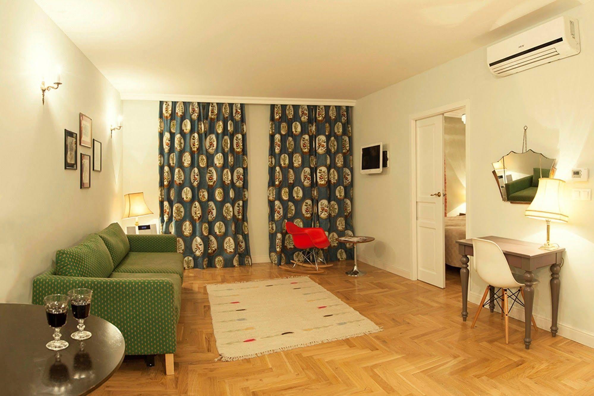Crystal Suites Chez Helena Krakau Buitenkant foto